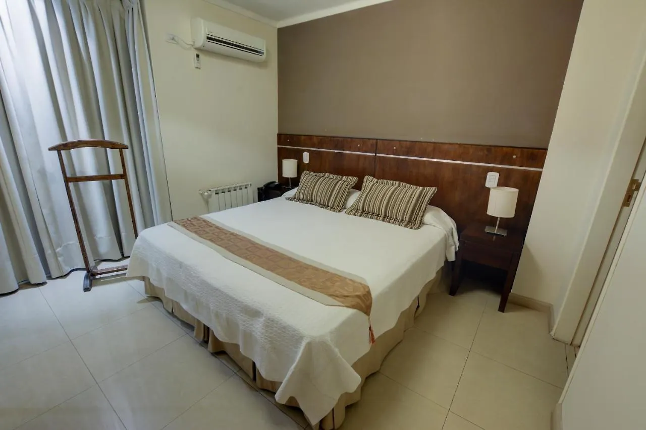 Quinta & Suites Apart Hotel Mendoza 3*,